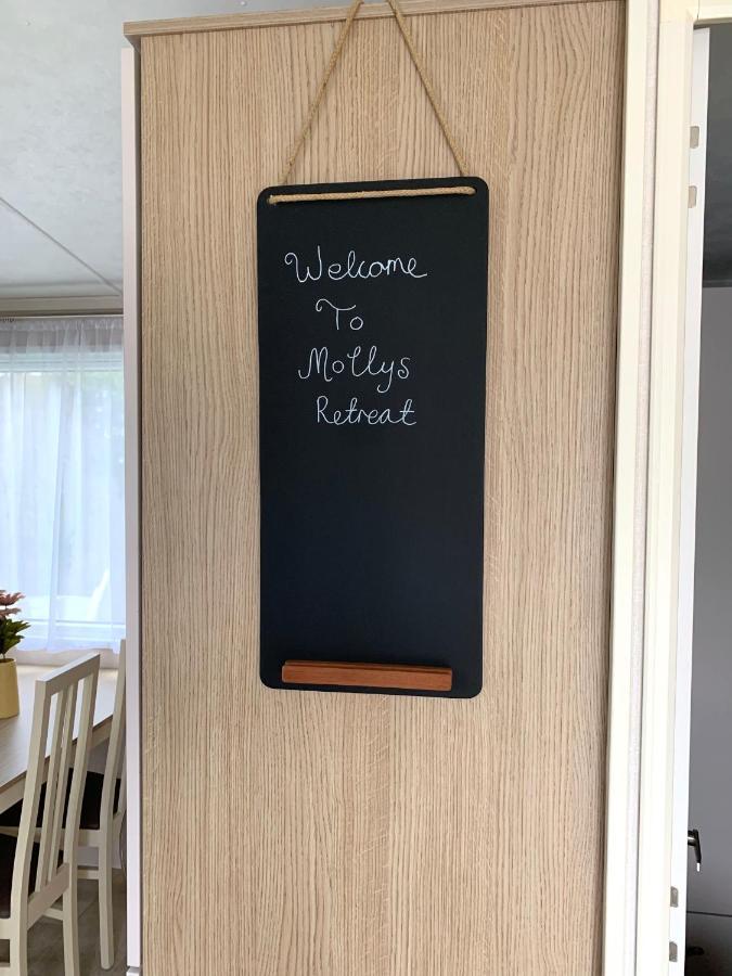 Mollys Retreat Pet Friendly Three Bed Caravan With Small Garden Newquay Bay Resort Quieter Area Of Park Eksteriør billede